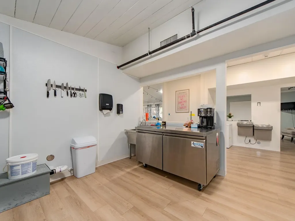 300 S Saturn Avenue Clearwater FL 33755