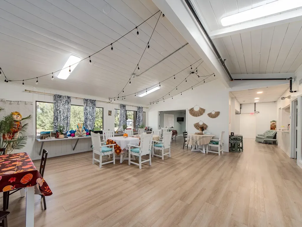 300 S Saturn Avenue Clearwater FL 33755