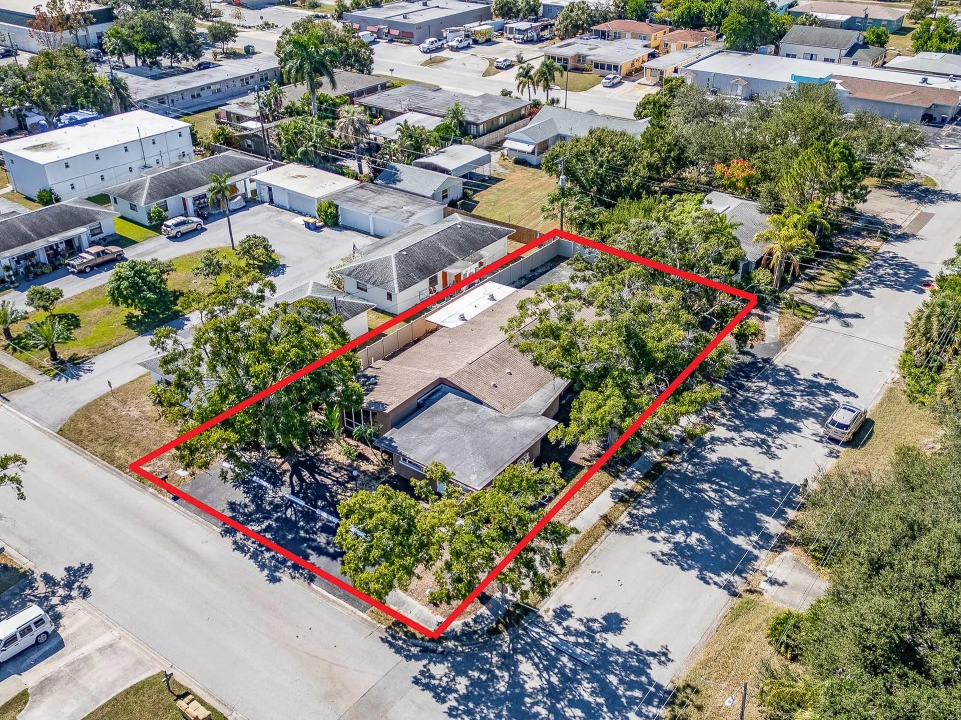 300 S Saturn Avenue Clearwater FL 33755