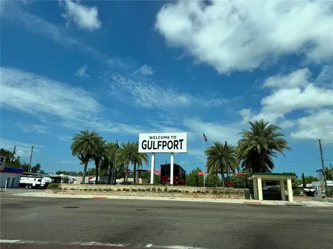 5210 Jersey Avenue S Gulfport FL 33707