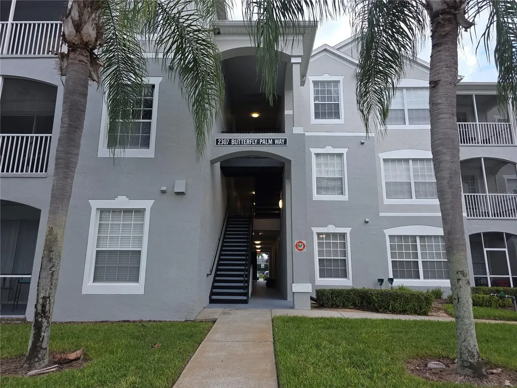 2307 Butterfly Palm Way Kissimmee FL 34747