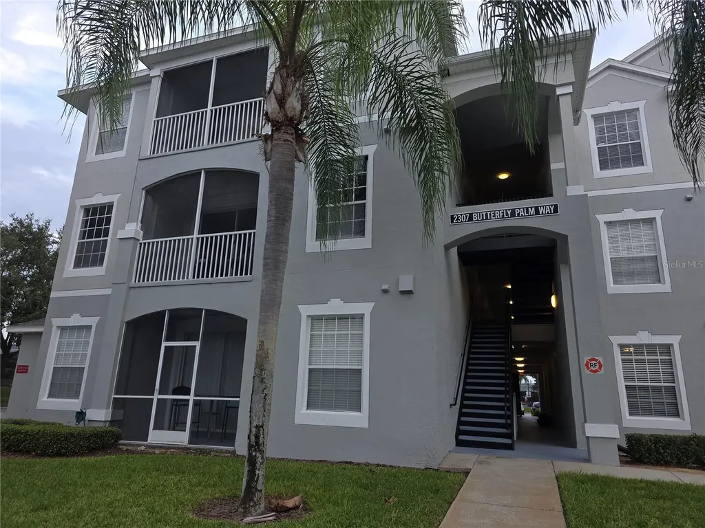 2307 Butterfly Palm Way Kissimmee FL 34747