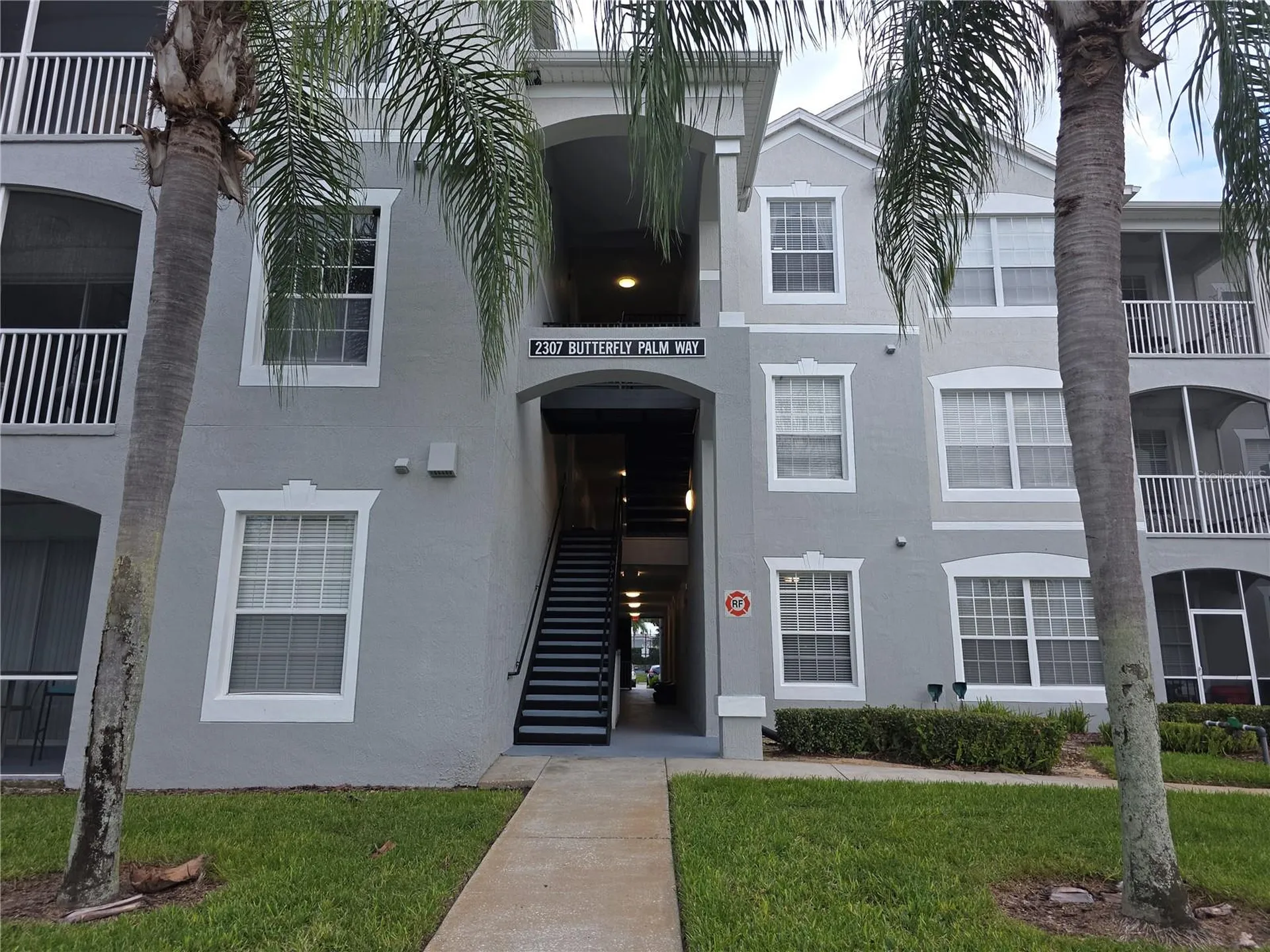 2307 Butterfly Palm Way Kissimmee FL 34747