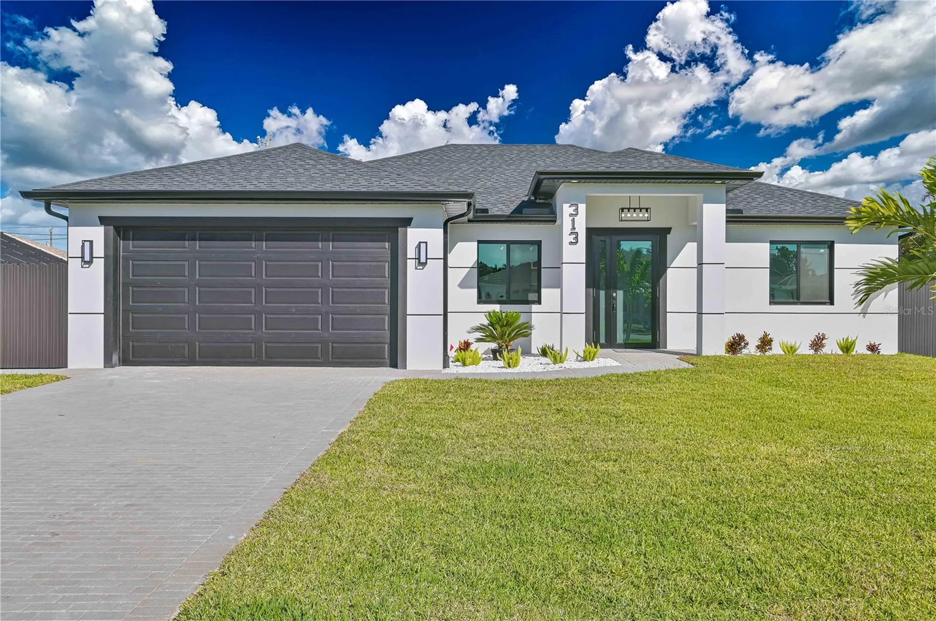 313 SE 31st Terrace Cape Coral FL 33904