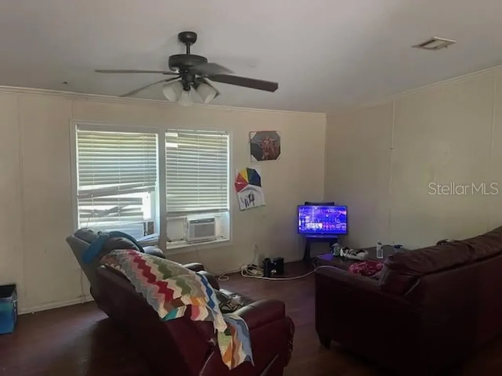 204 Herbert Street Auburndale FL 33823