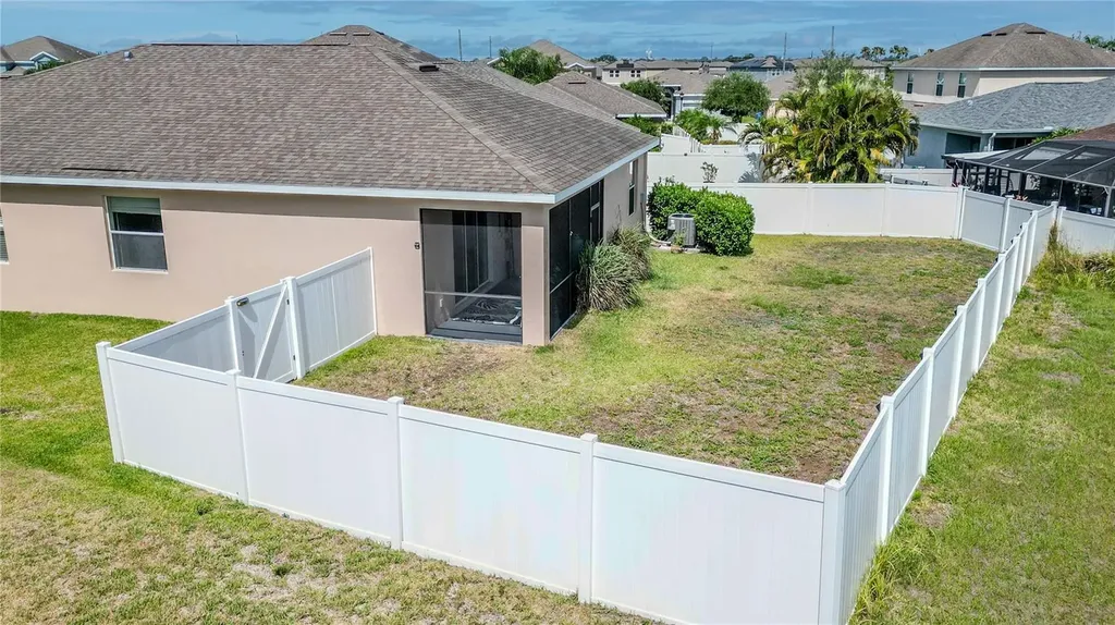 2408 Nighthawk Landing Court Ruskin FL 33570