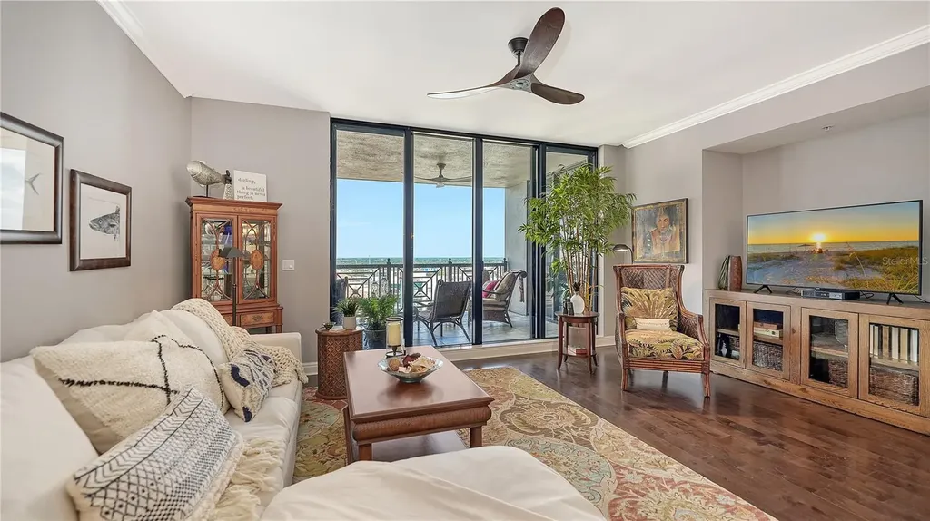50 Central Avenue Sarasota FL 34236