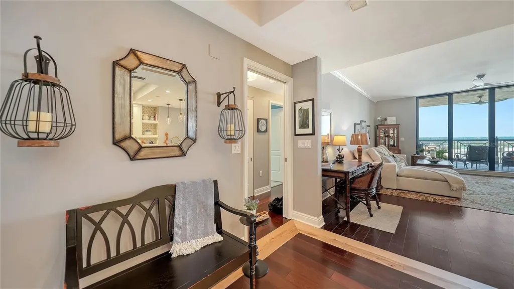 50 Central Avenue Sarasota FL 34236