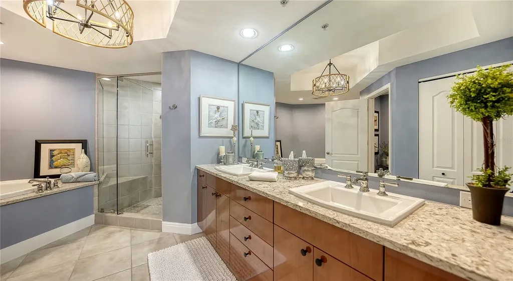 50 Central Avenue Sarasota FL 34236