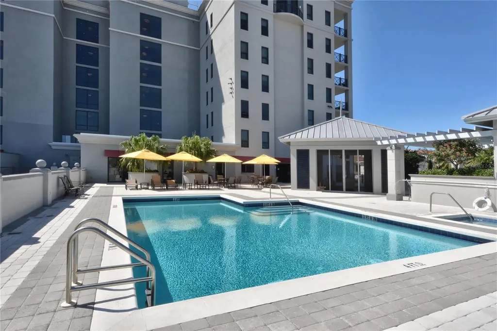 50 Central Avenue Sarasota FL 34236