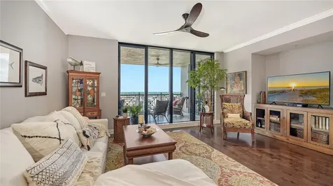 50 Central Avenue Sarasota FL 34236