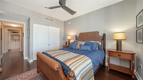 50 Central Avenue Sarasota FL 34236
