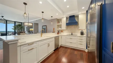 50 Central Avenue Sarasota FL 34236