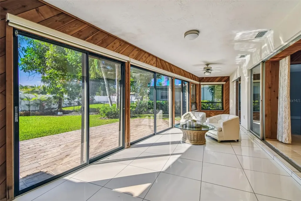 10073 S Yacht Club Drive Treasure Island FL 33706