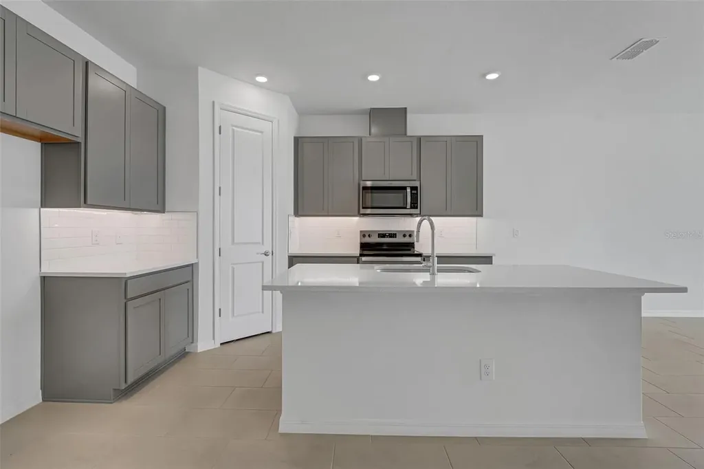 31837 Kestrel Calling Drive San Antonio FL 33576