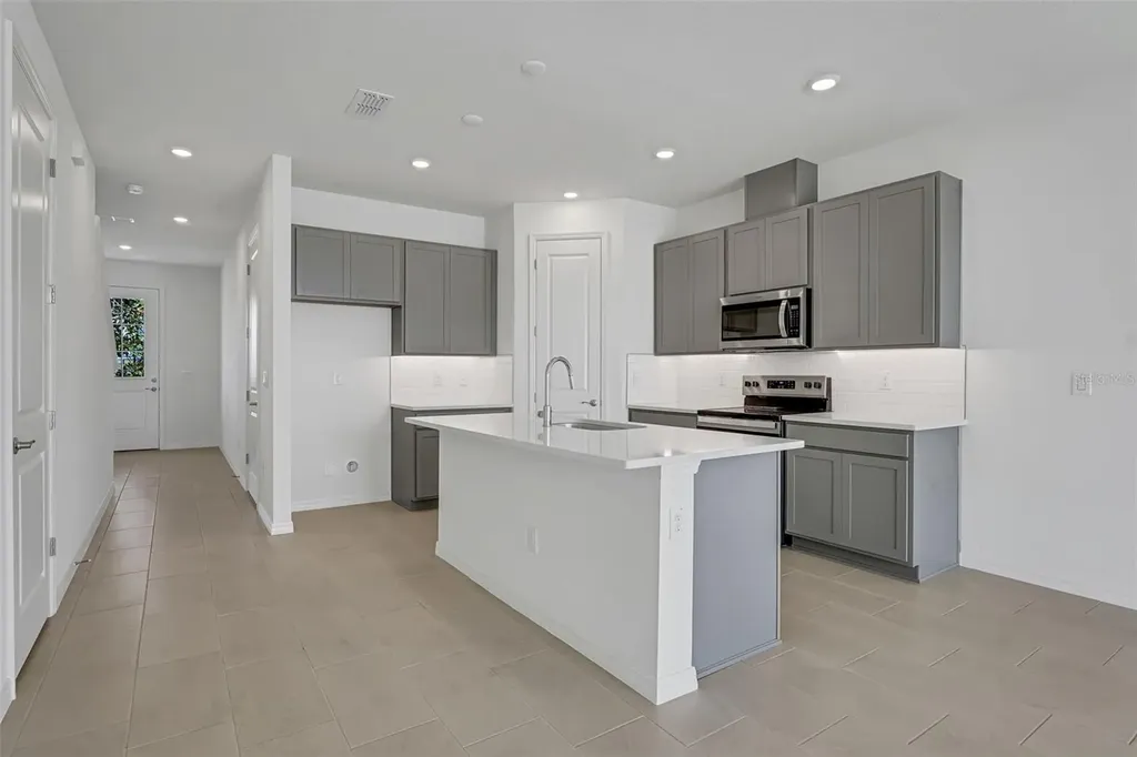 31837 Kestrel Calling Drive San Antonio FL 33576