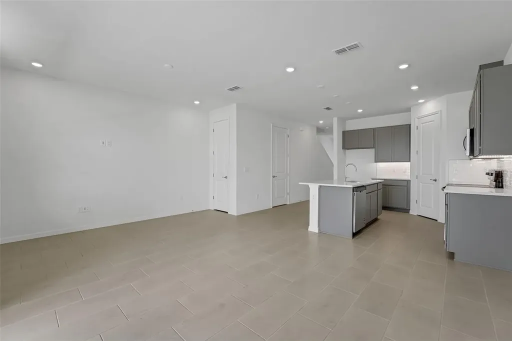 31837 Kestrel Calling Drive San Antonio FL 33576