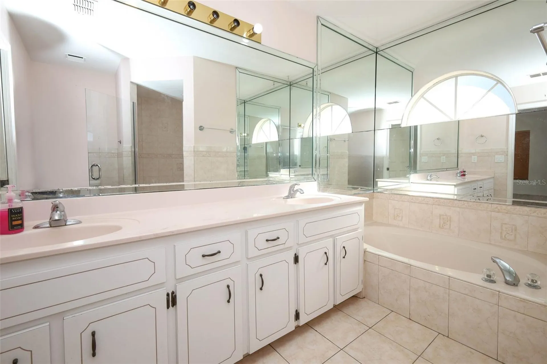 7113 Ironwood Drive Orlando FL 32818