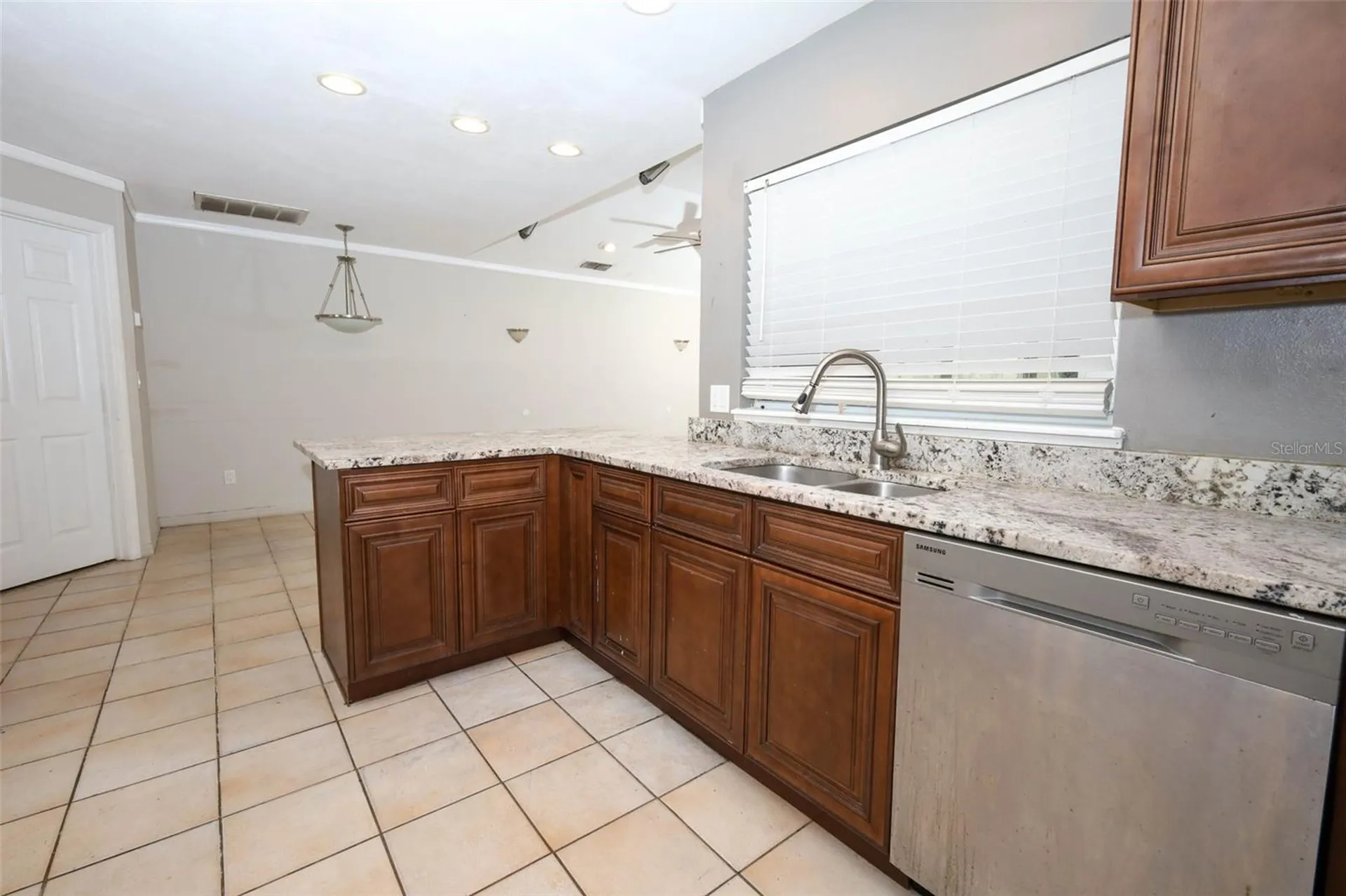 7113 Ironwood Drive Orlando FL 32818