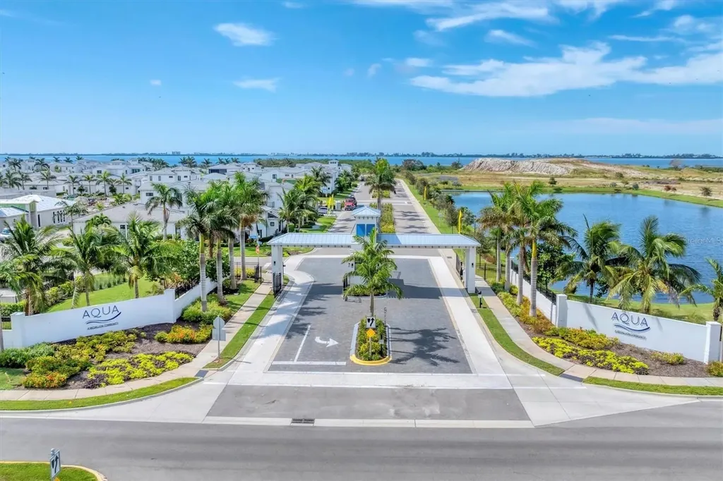5951 Redbay Boulevard Bradenton FL 34210