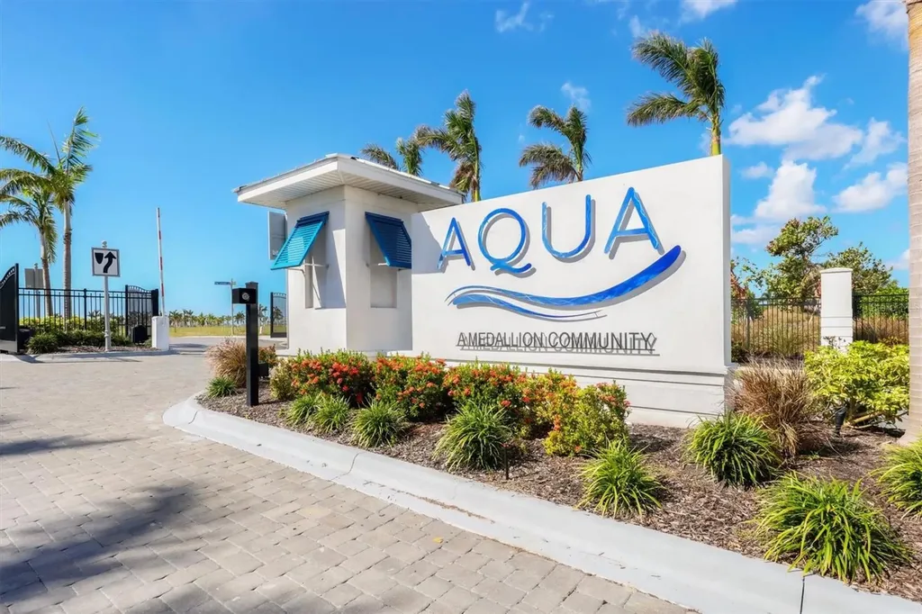 5951 Redbay Boulevard Bradenton FL 34210