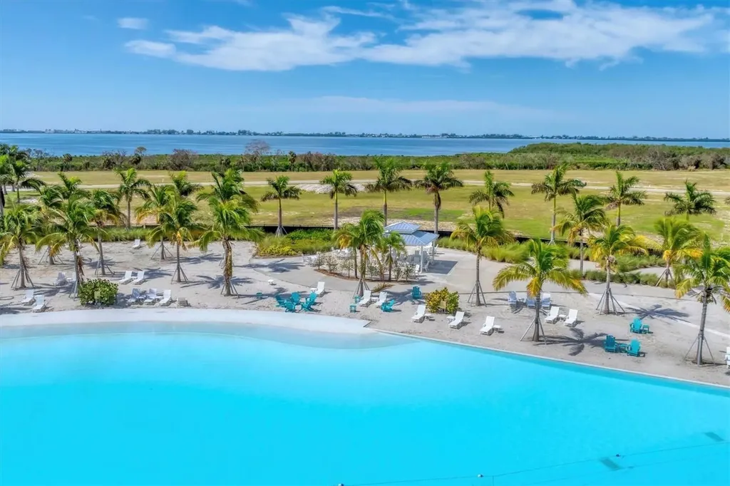 5951 Redbay Boulevard Bradenton FL 34210