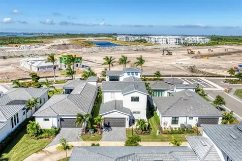 5951 Redbay Boulevard Bradenton FL 34210
