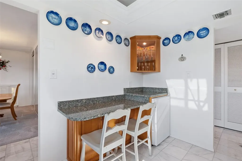 6285 Midnight Pass Road Sarasota FL 34242