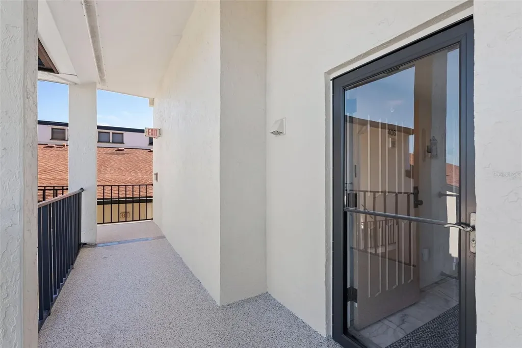 6285 Midnight Pass Road Sarasota FL 34242