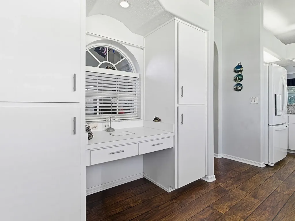 3592 Tropical Seas Loop Tavares FL 32778