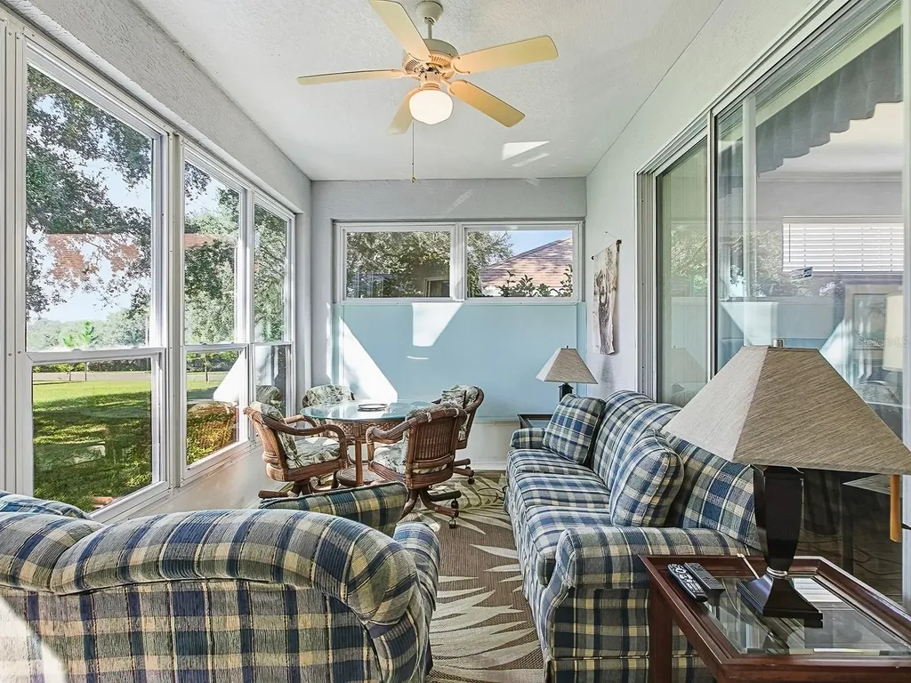 3592 Tropical Seas Loop Tavares FL 32778