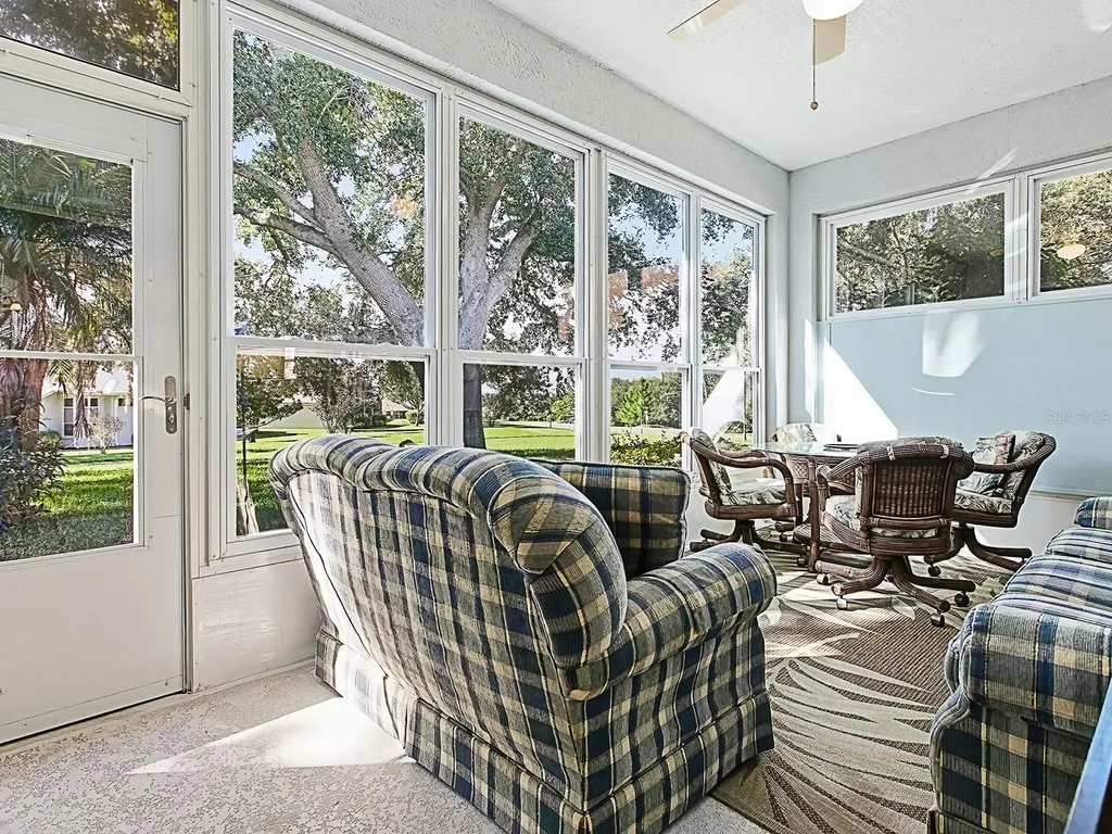 3592 Tropical Seas Loop Tavares FL 32778