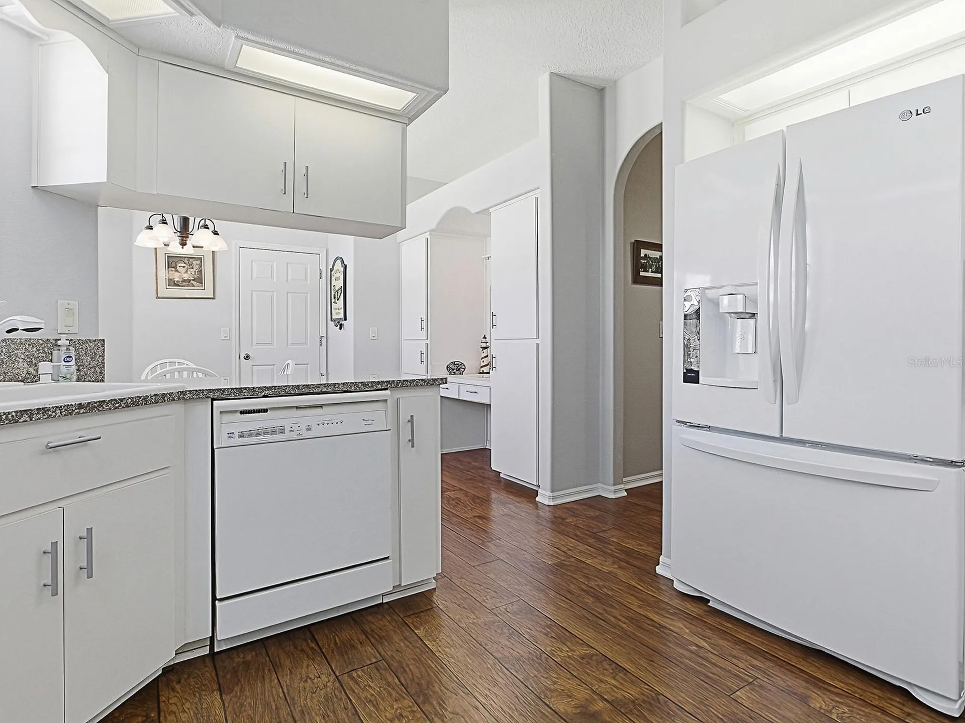 3592 Tropical Seas Loop Tavares FL 32778