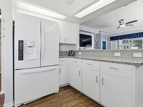 3592 Tropical Seas Loop Tavares FL 32778