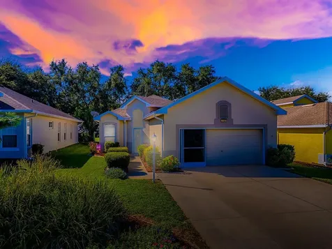 3592 Tropical Seas Loop Tavares FL 32778