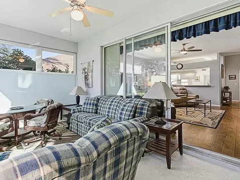 3592 Tropical Seas Loop Tavares FL 32778