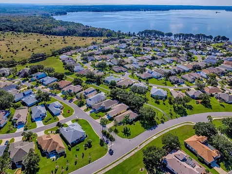 3592 Tropical Seas Loop Tavares FL 32778