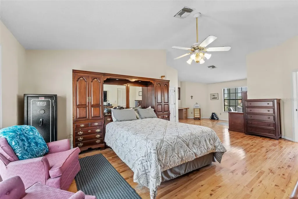 11429 Zenith Circle Tampa FL 33635