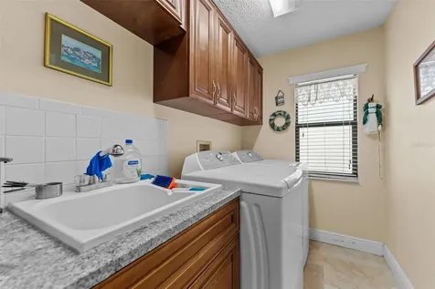 11429 Zenith Circle Tampa FL 33635
