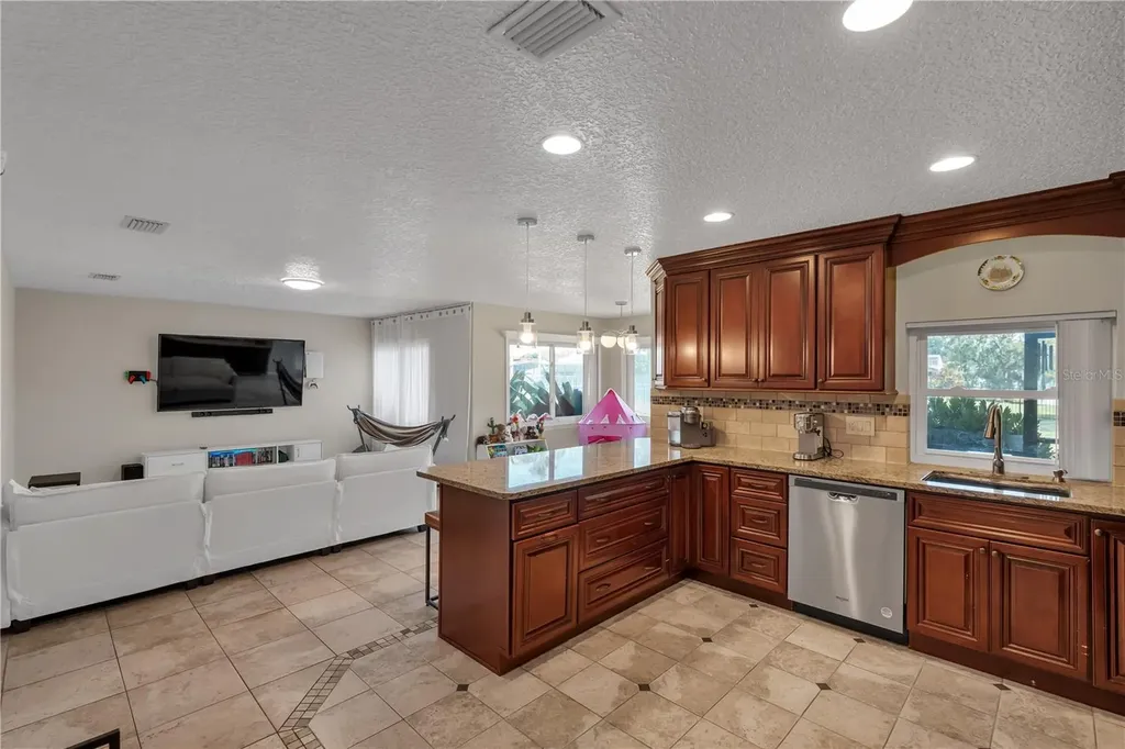 6047 Shore Line Drive Orlando FL 32819