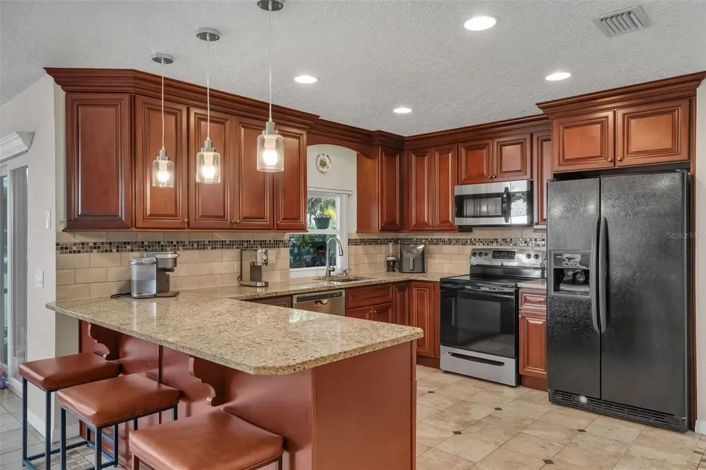 6047 Shore Line Drive Orlando FL 32819