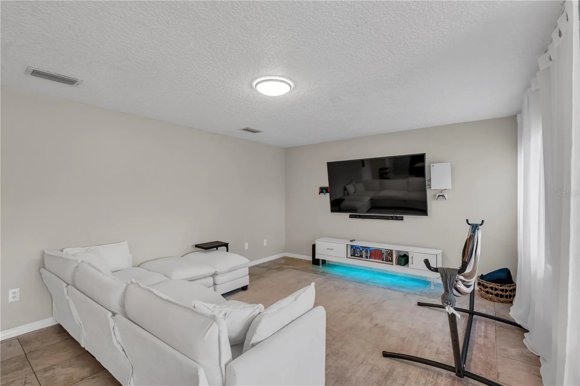 6047 Shore Line Drive Orlando FL 32819