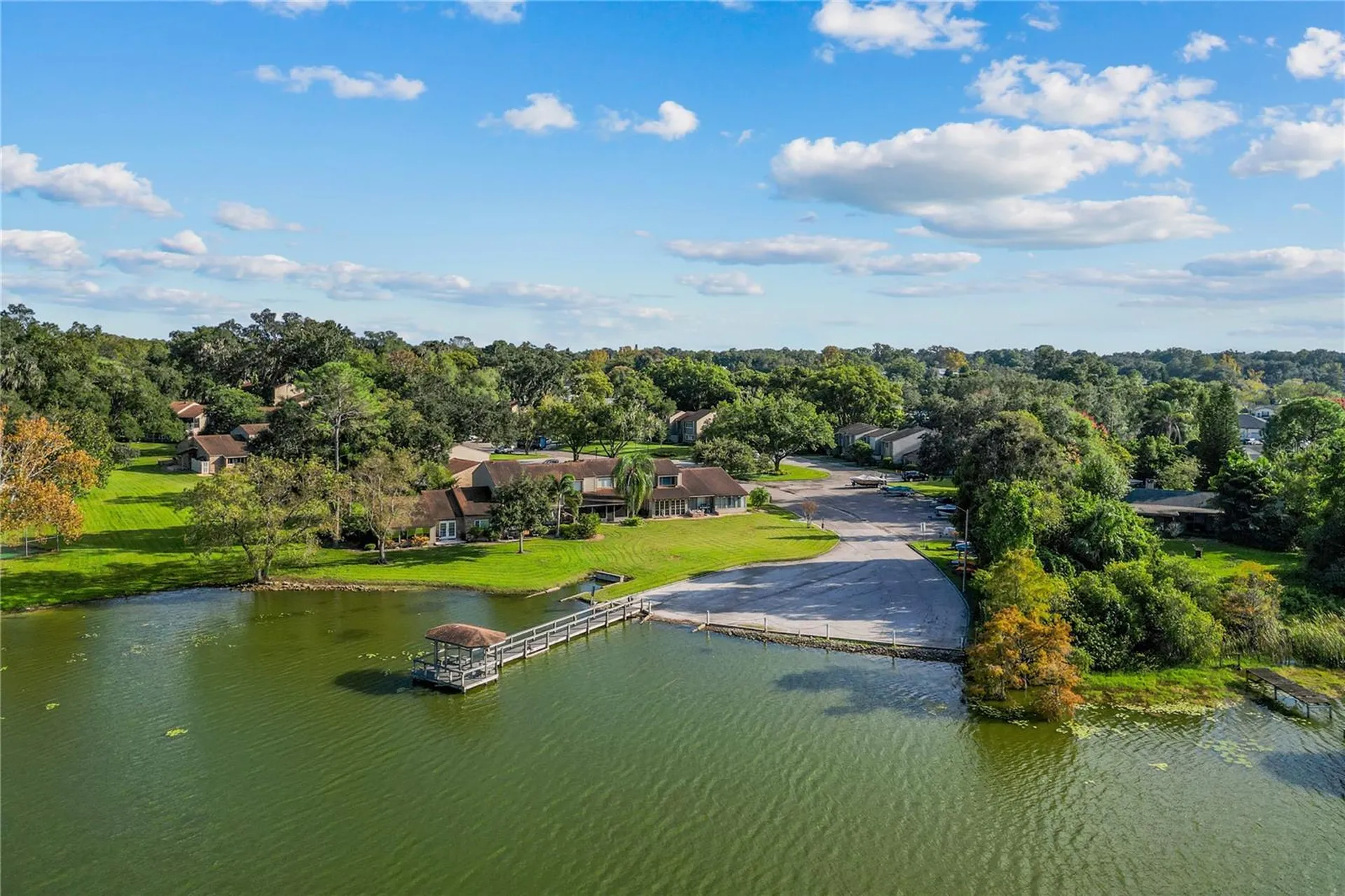 623 Red Oak Circle Altamonte Springs FL 32701