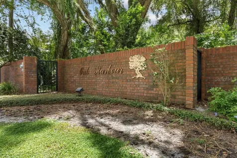 623 Red Oak Circle Altamonte Springs FL 32701
