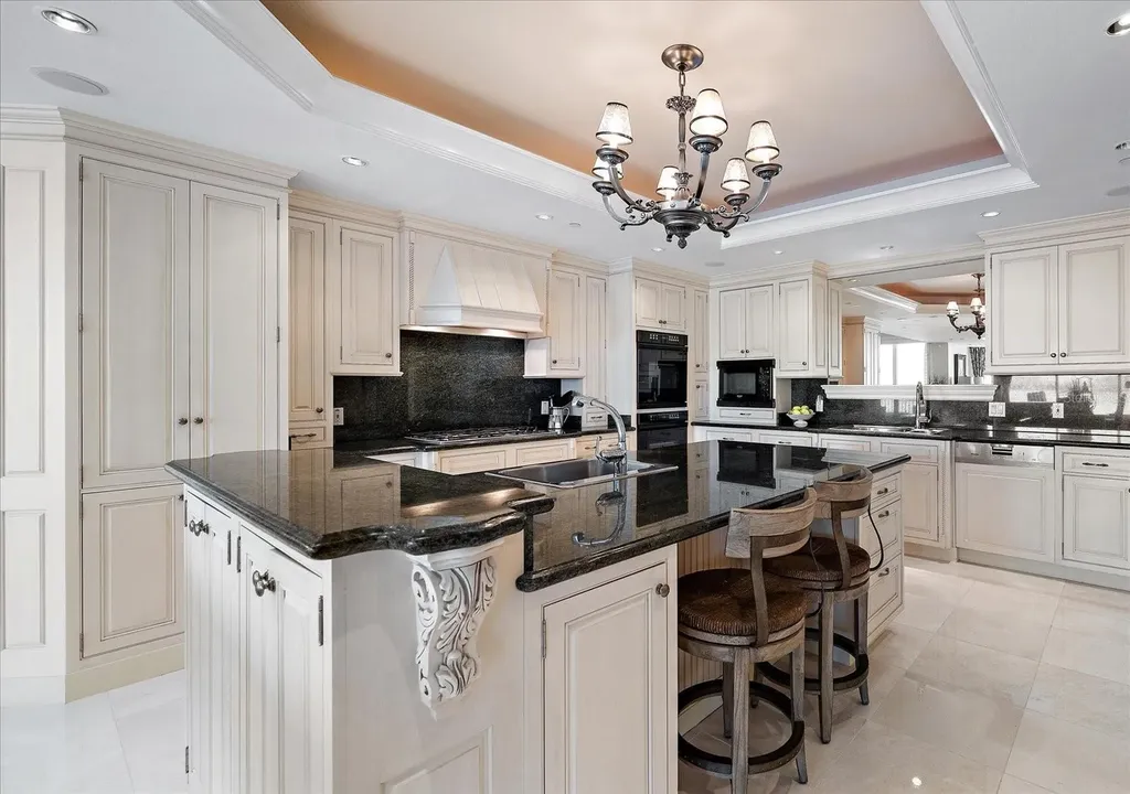 3 Seaside Lane Belleair FL 33756