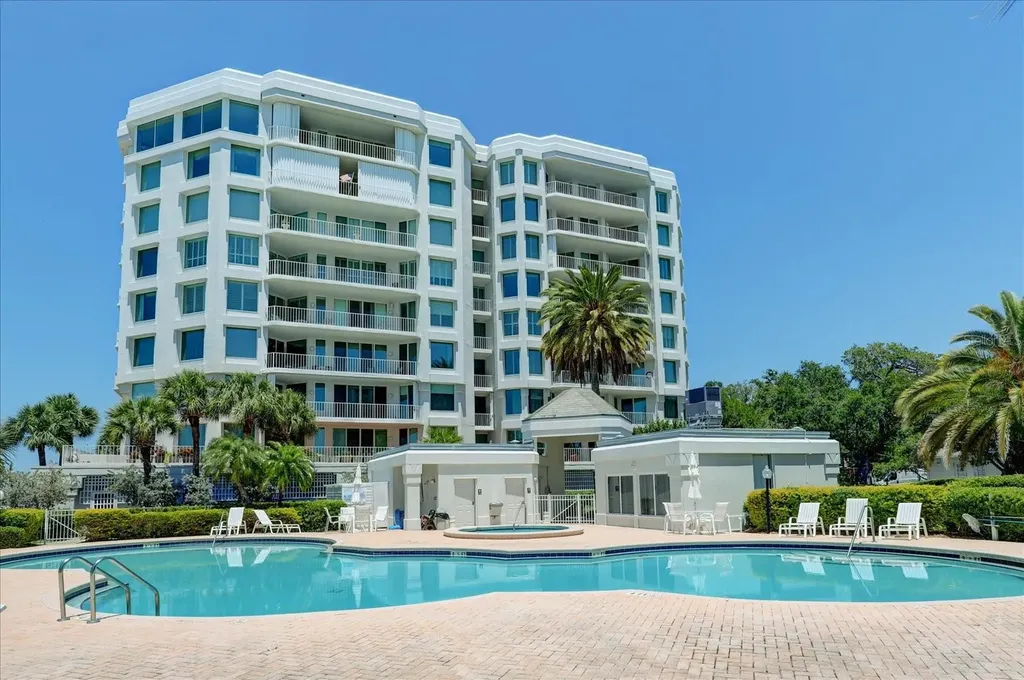 3 Seaside Lane Belleair FL 33756