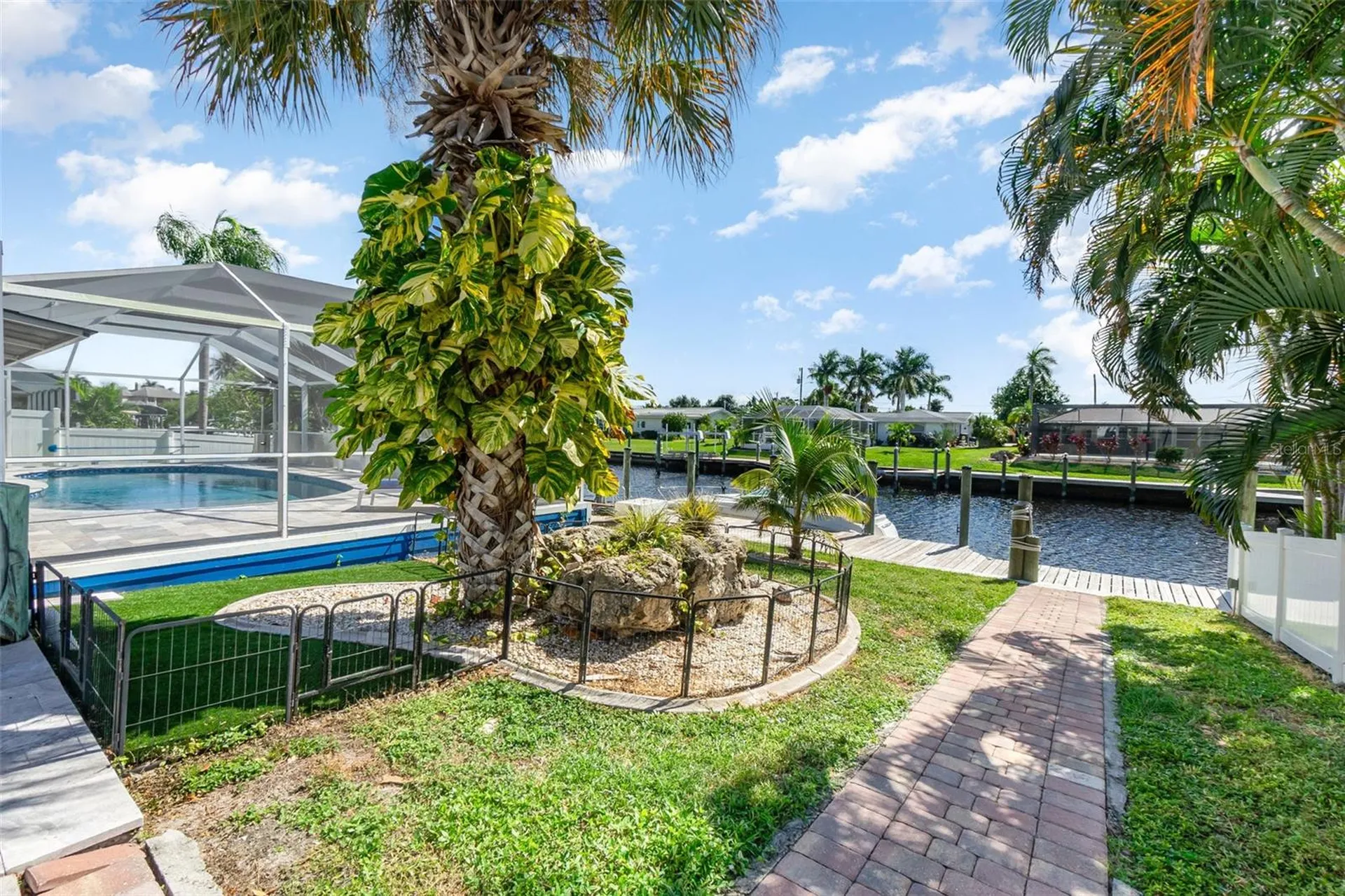 1661 Swan Terrace North Fort Myers FL 33903