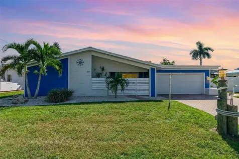 1661 Swan Terrace North Fort Myers FL 33903