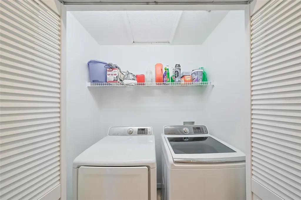 2403 W Palm Drive Tampa FL 33629
