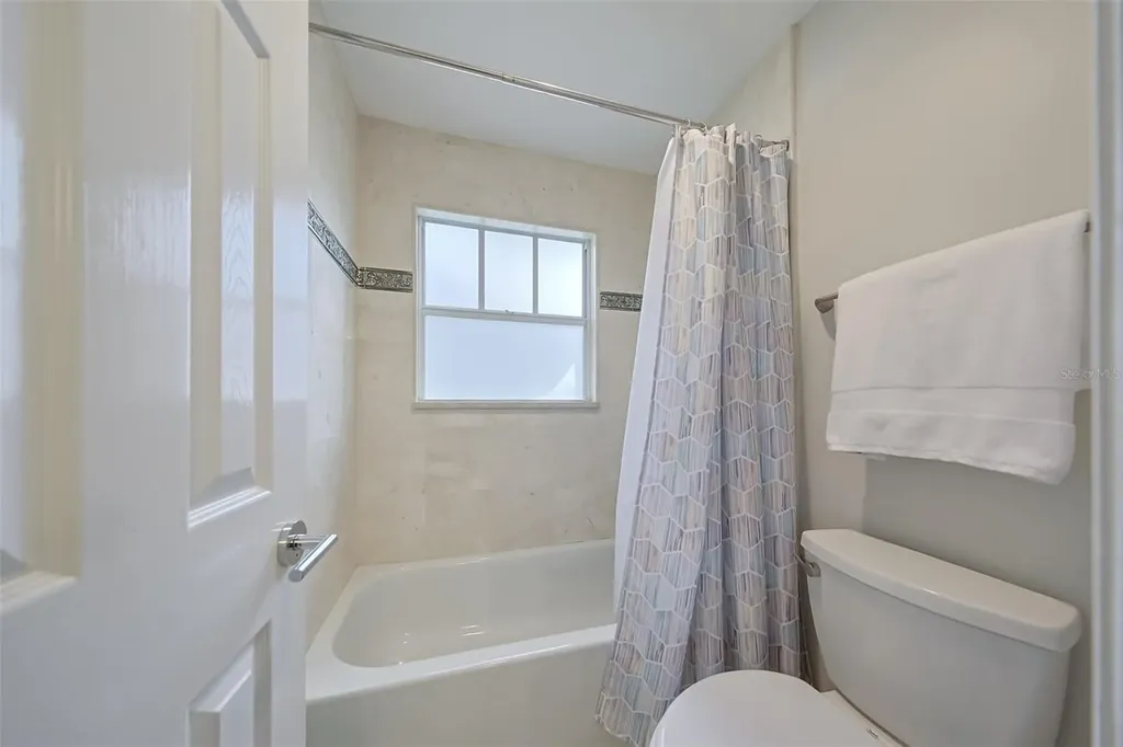 2403 W Palm Drive Tampa FL 33629